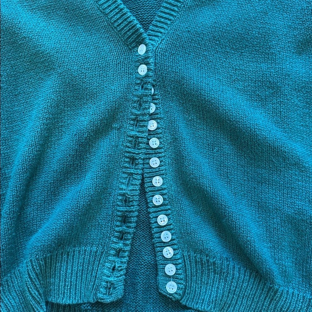 Vintage Green Button-Up Women's Cardigan - Picture 6 of 10